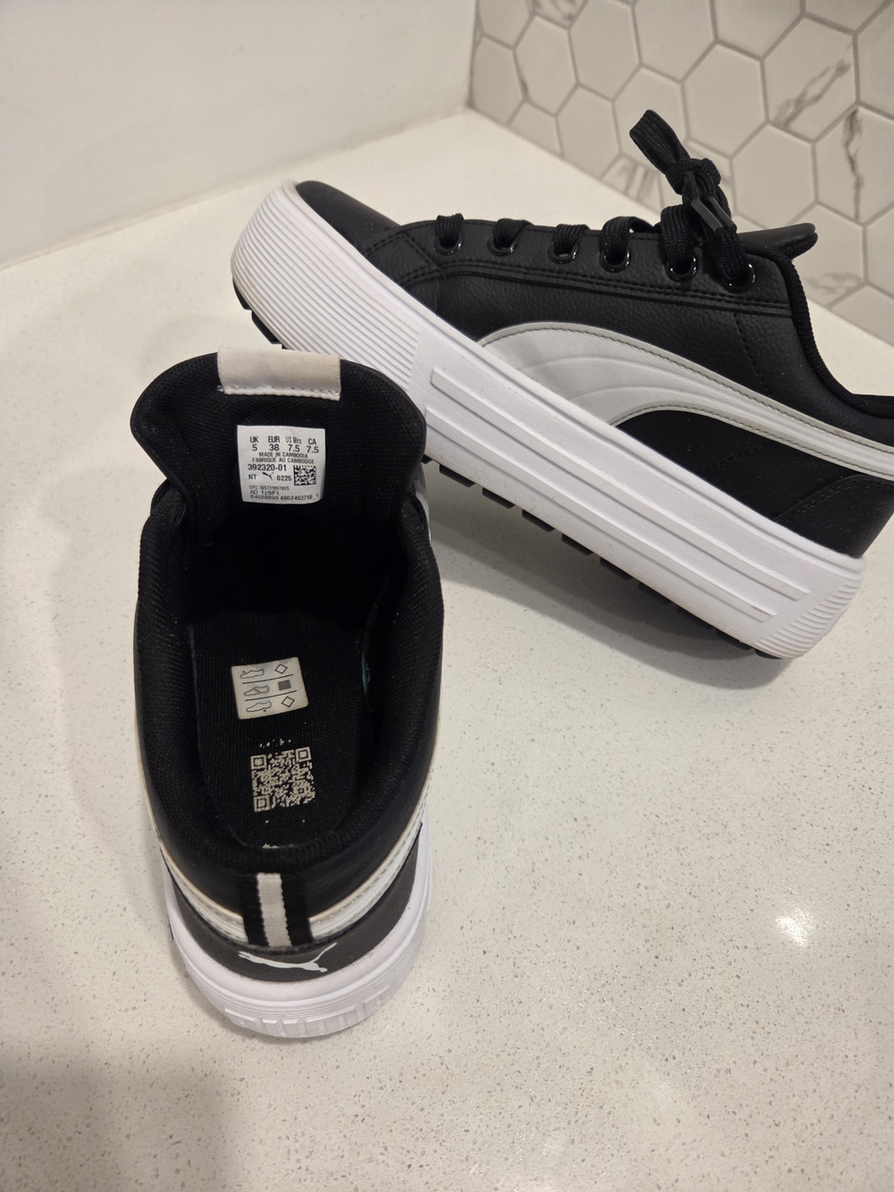 Puma Platform Black & White Women's Sneakers - Picture 3 of 4